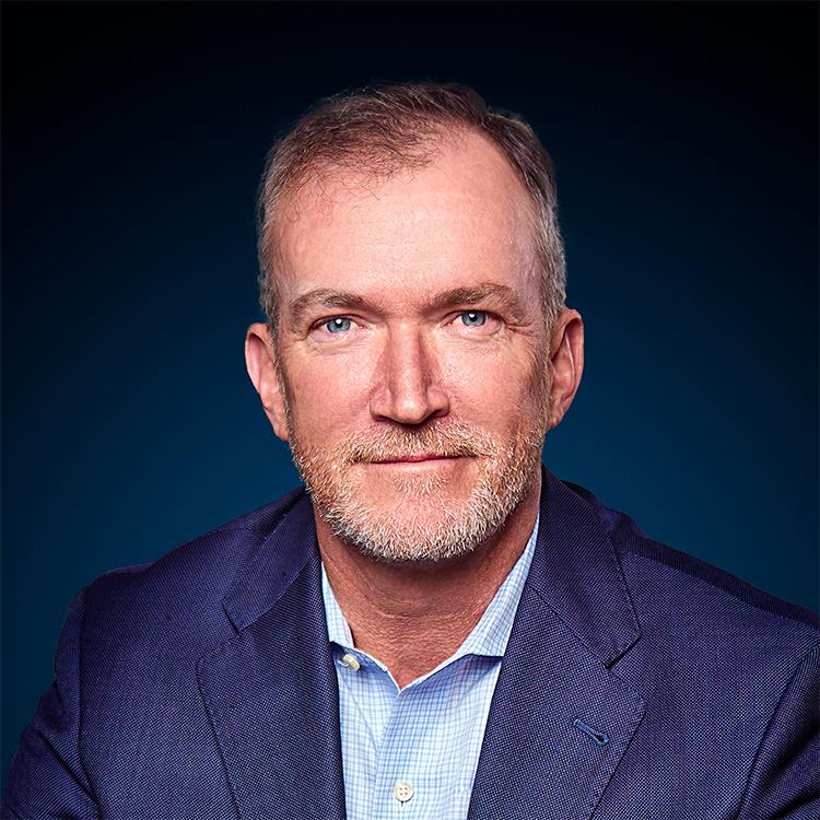 Daniel Apel Headshot